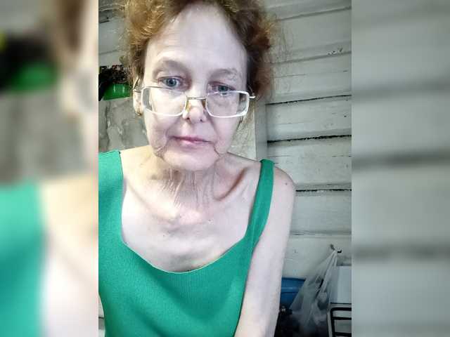 Madam-oss's BongaCams show and profile