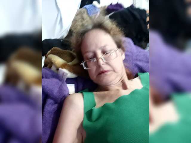 Madam-oss's BongaCams show and profile