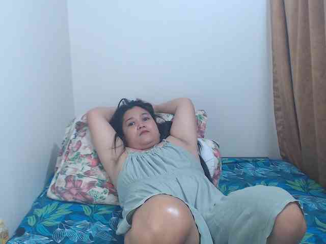 Precious0088 webcam