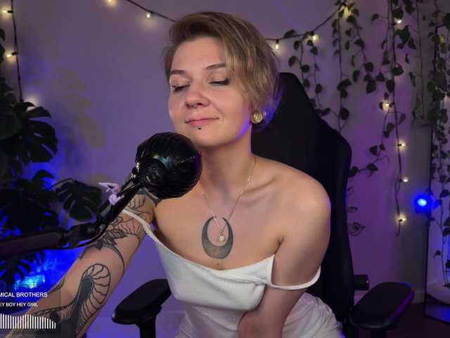 bySOVA live cam on BongaCams