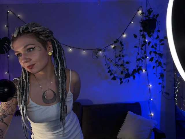 bySOVA's BongaCams show and profile