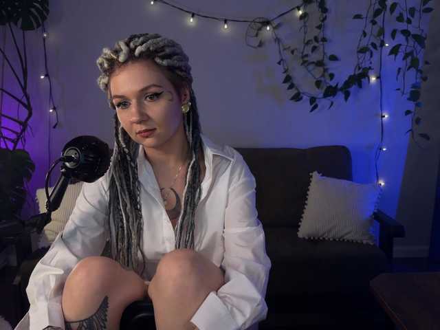 bySOVA's BongaCams show and profile