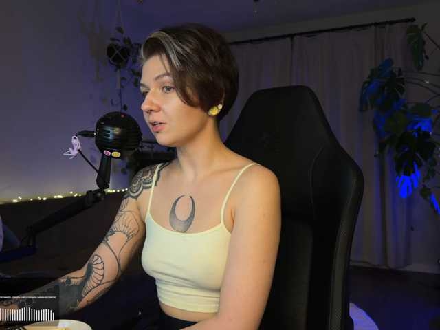bySOVA, live now on BongaCams
