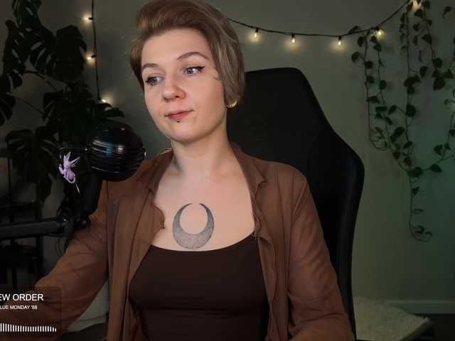 bySOVA live cam on BongaCams