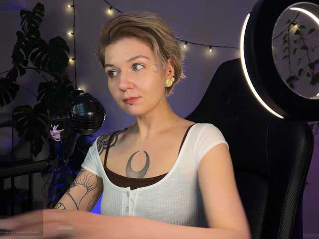 bySOVA live webcam show