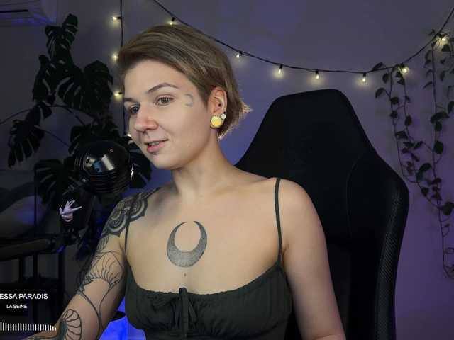 bySOVA live webcam show