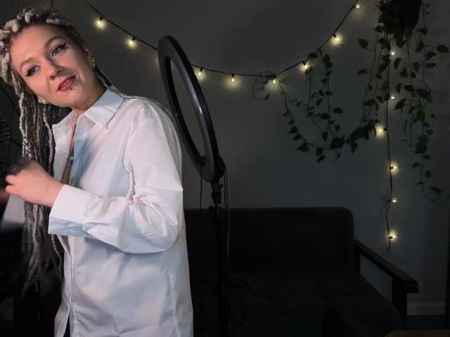 bySOVA's BongaCams show and profile