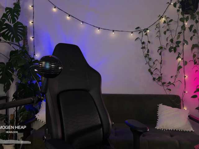 bySOVA live cam on BongaCams