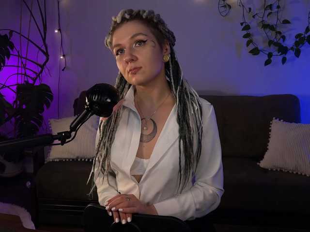 bySOVA's BongaCams show and profile