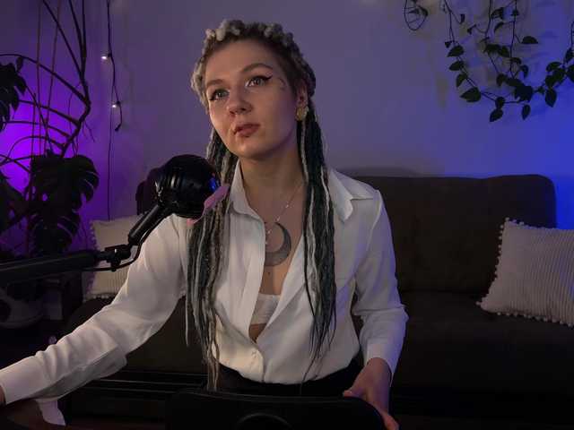 bySOVA's BongaCams show and profile