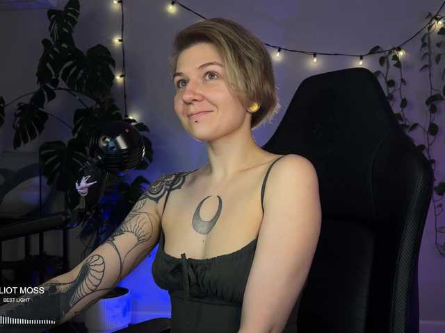 bySOVA live webcam show