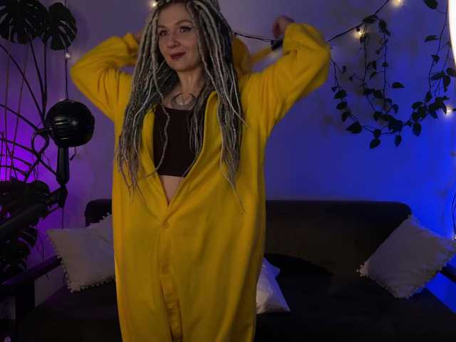 bySOVA's BongaCams show and profile