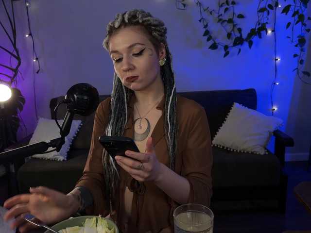 bySOVA's BongaCams show and profile