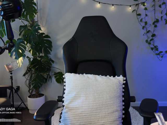 bySOVA live cam on BongaCams