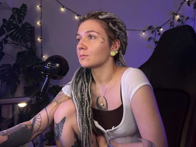 bysova live sex show