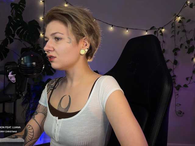 bySOVA live webcam show