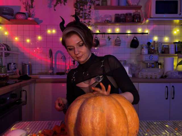 SOVA_tut live cam on BongaCams