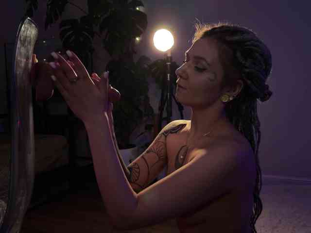 bySOVA Sex Cam Show