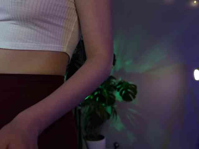 bySOVA Sex Cam Show