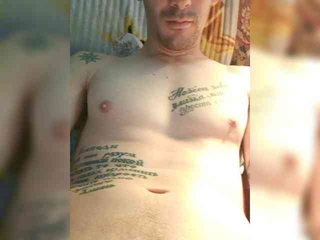 YourYong Live Webcam on BongaCams