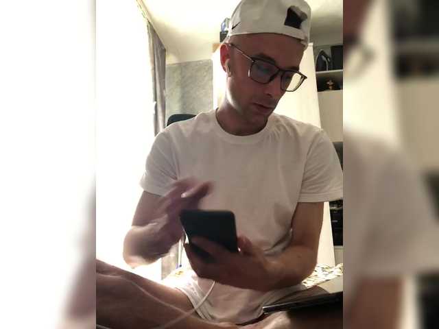 -MANNEQUIN-1