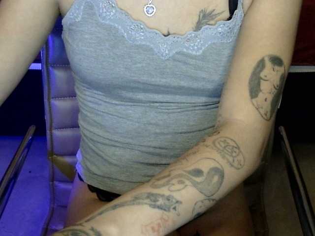 JoeYang live cam on BongaCams