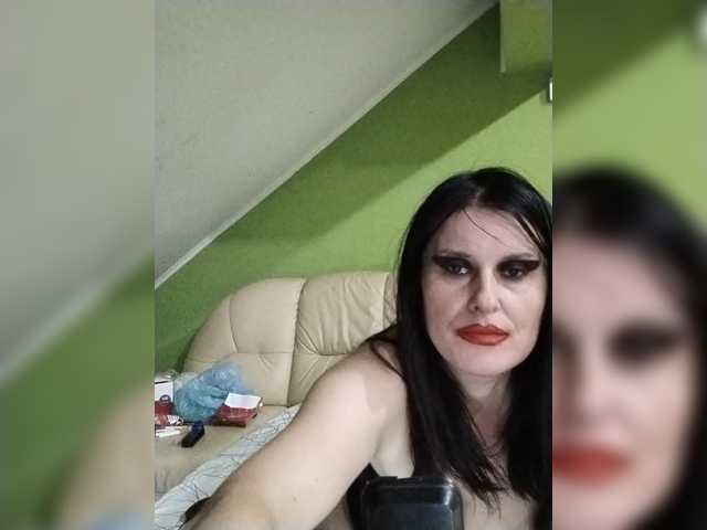 milf44milf live cam preview