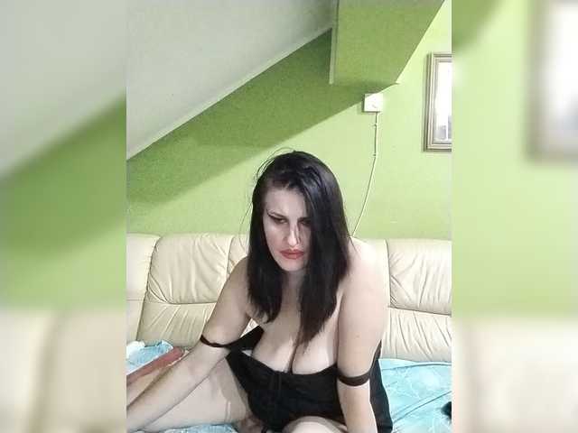 milf44milf live cam preview