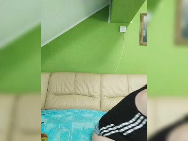 milf44milf live webcam show