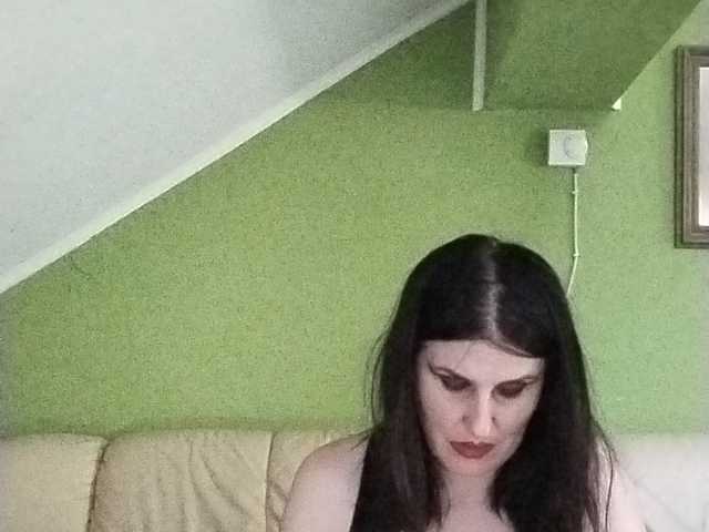 milf44milf live webcam show