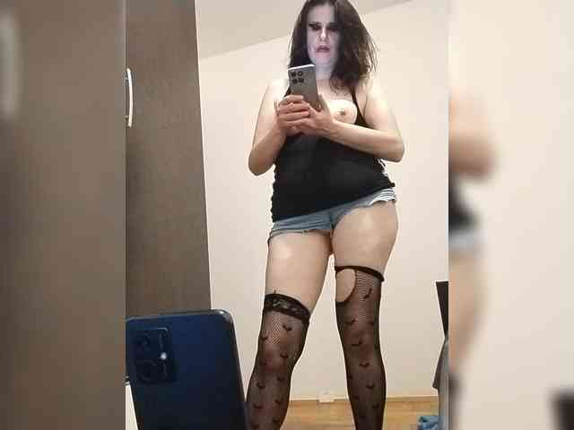 यह मॉडल अभी लाइव है. milf44milf