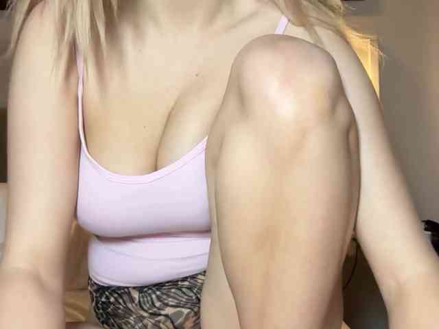 sweety-kittyy webcam