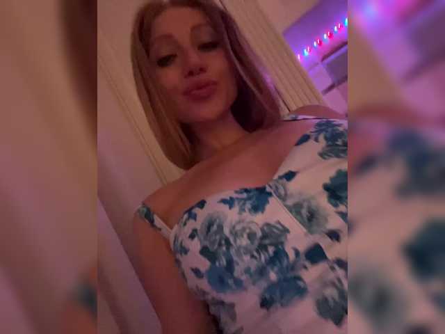 ViviRoss live webcam show