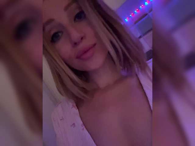 Wwvv live webcam show