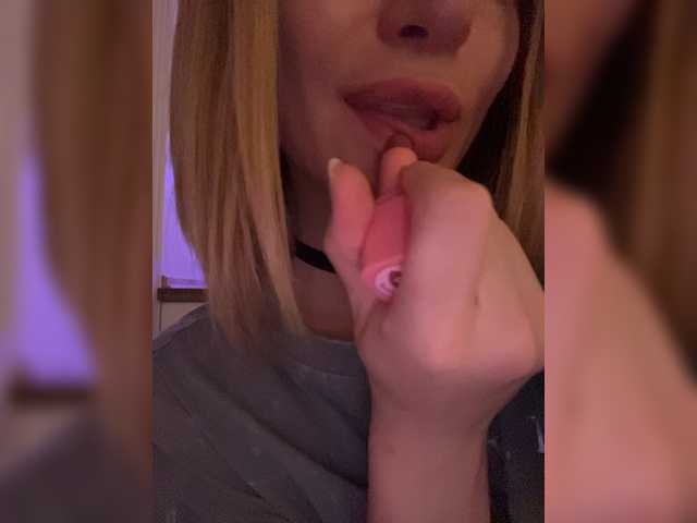 ViviRoss live webcam show