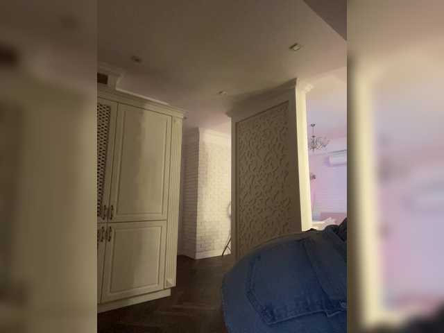 ViviRoss Live Cam on BongaCams