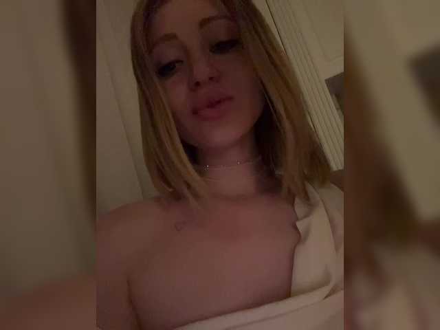 ViviRoss's BongaCams show and profile