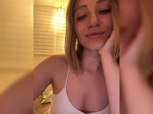 ViviRoss's BongaCams show and profile