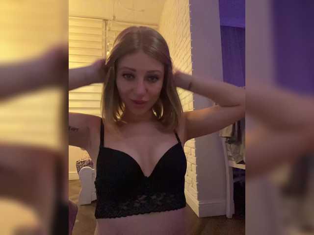 ViviRoss live cam on BongaCams
