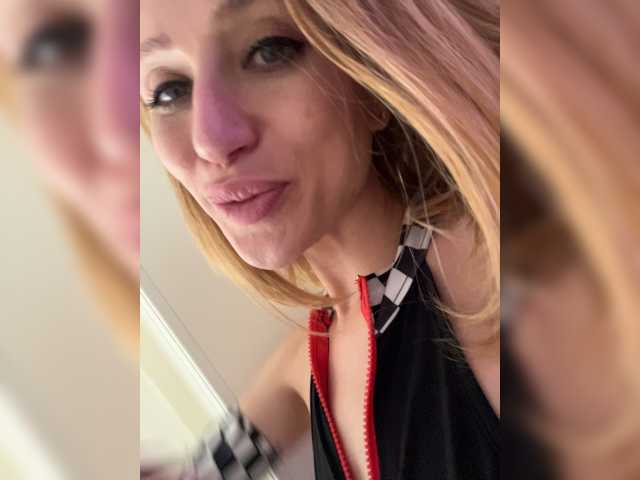 ViviRoss live cam on BongaCams