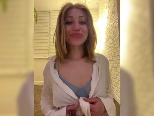 ViviRoss's BongaCams show and profile