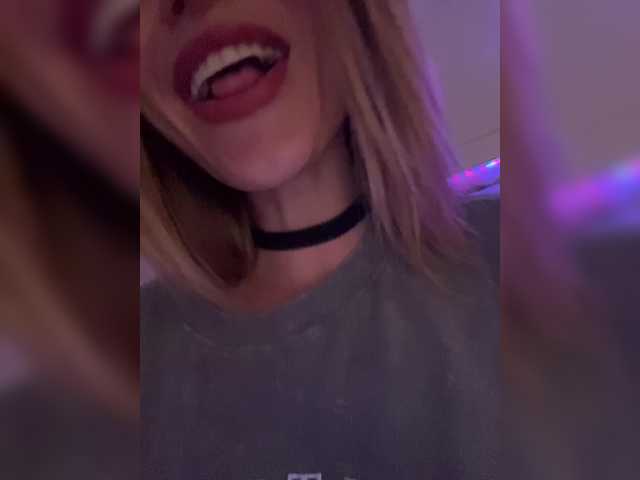 ViviRoss live webcam show