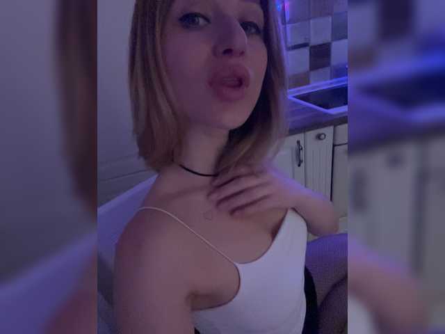 ViviRoss live cam