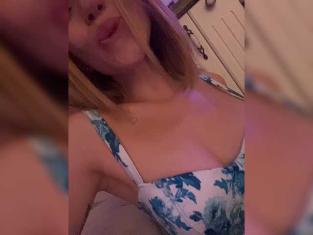 ViviRoss live webcam show