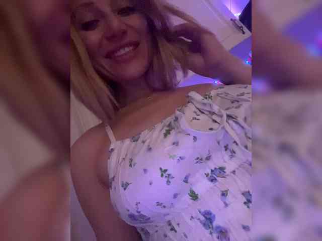ViviRoss Live Webcam on BongaCams