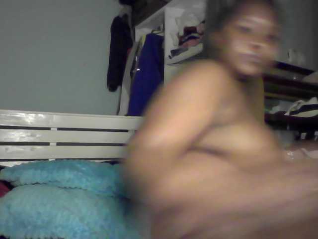 Extra3 live cam on BongaCams