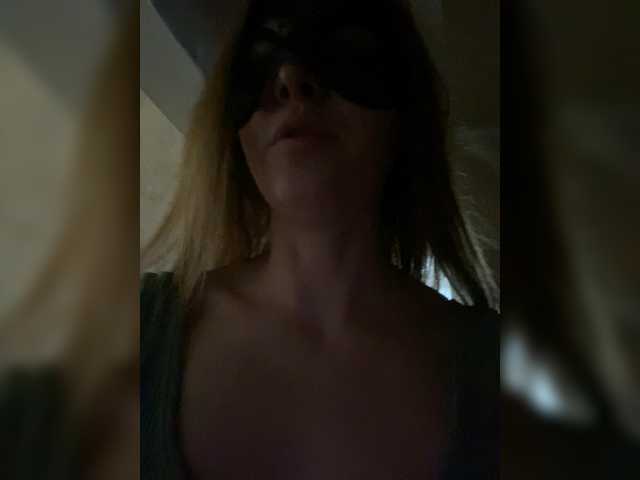 Katti-Sweet's BongaCams show and profile