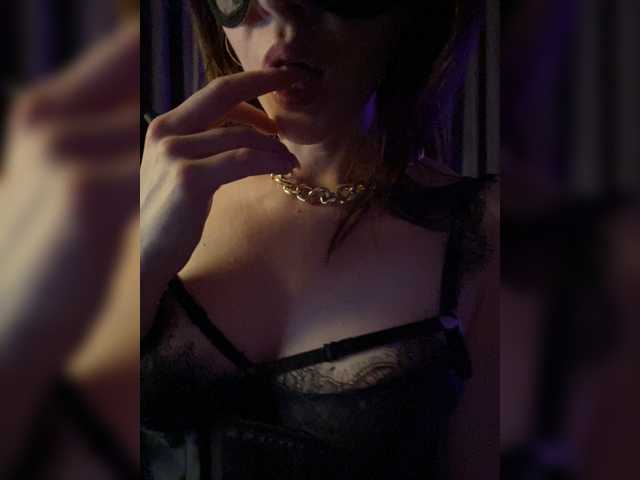 Katti-Sweet live cam on BongaCams