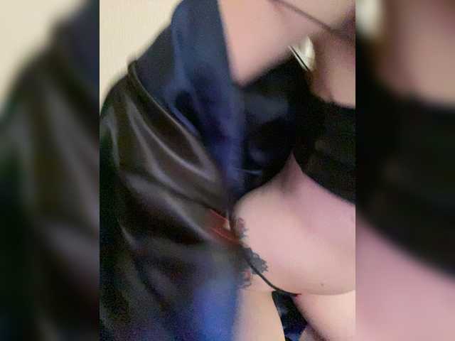 Katti-Sweet's BongaCams show and profile