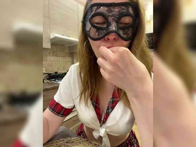 SheisArt webcam